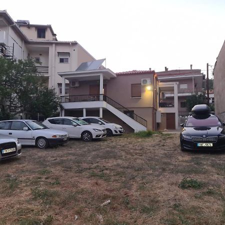 Enjoy Meteora Two Apartment กาลัมปากา ภายนอก รูปภาพ