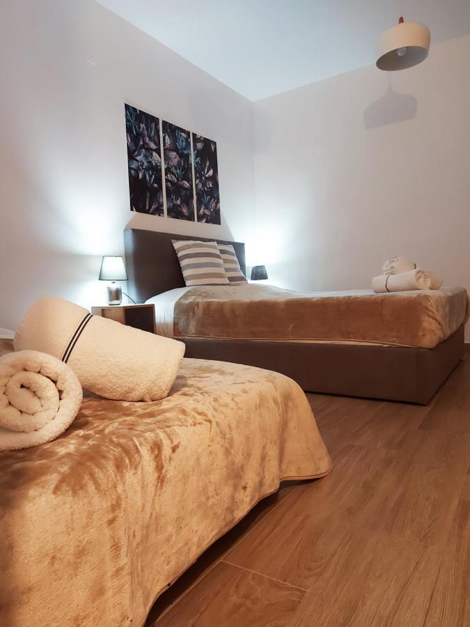 Enjoy Meteora Two Apartment กาลัมปากา ภายนอก รูปภาพ